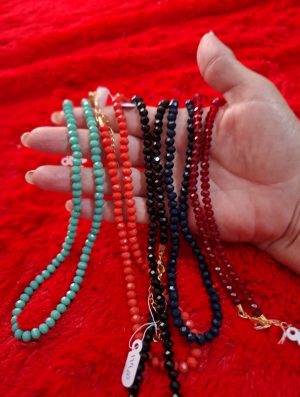 Choker de Cristal de alto padrao e brilho.
Escolha a cor.